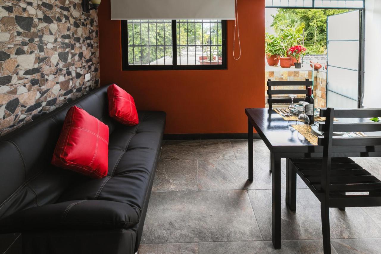 Suite Studio Serviced Apartments 梅里达 外观 照片