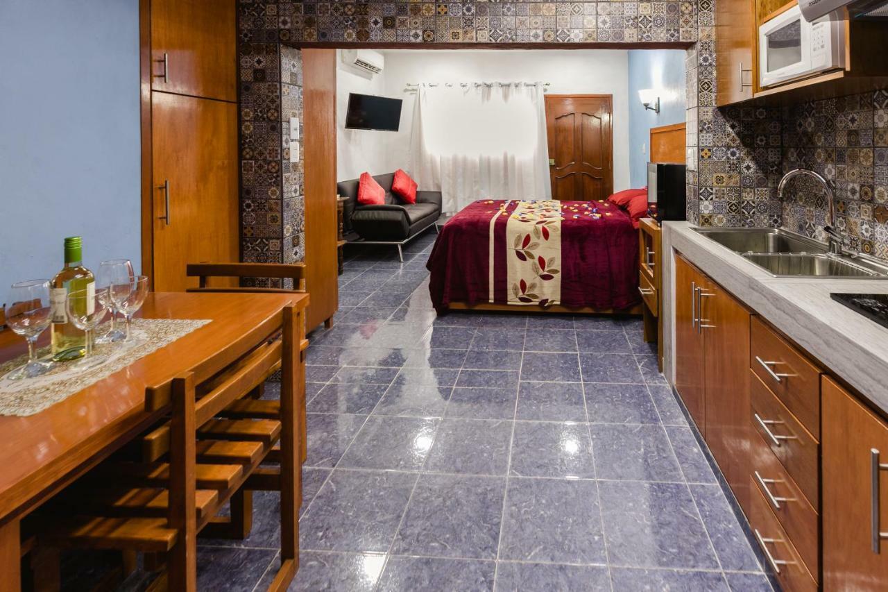 Suite Studio Serviced Apartments 梅里达 外观 照片